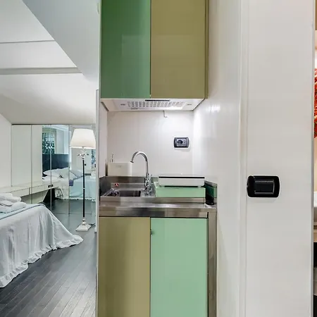 Via Condotti Private * Roma