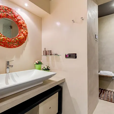 Via Condotti Private