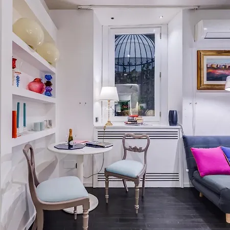 Apartment Via Condotti Private Rome