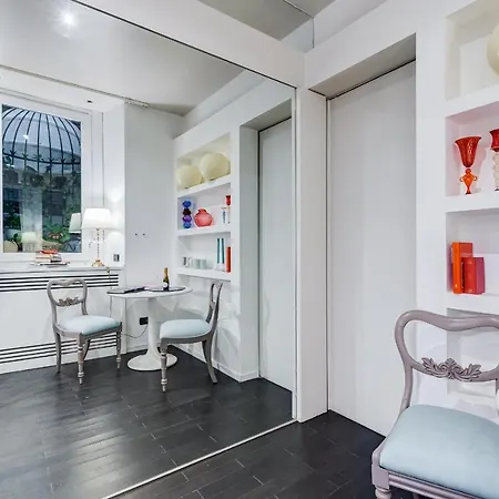 Apartment Via Condotti Private Rome